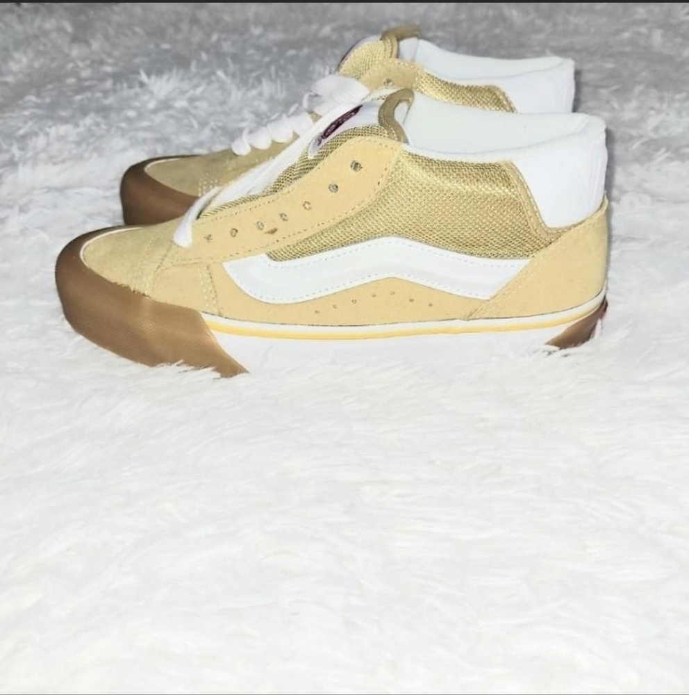 Vans "Knu Mid Retro Shoe Khaki Brown/Gum" Women's US 6.5! ✨️ NWOT